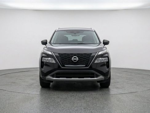 Used 2026 Nissan Rogue SL FWD image 2