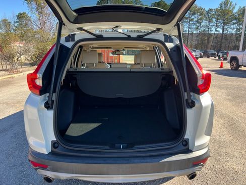 Used 2017 Honda CR-V Touring image 15