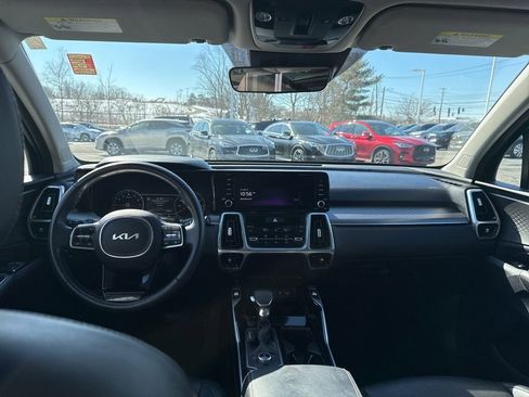 Used 2022 Kia Sorento SX image 18