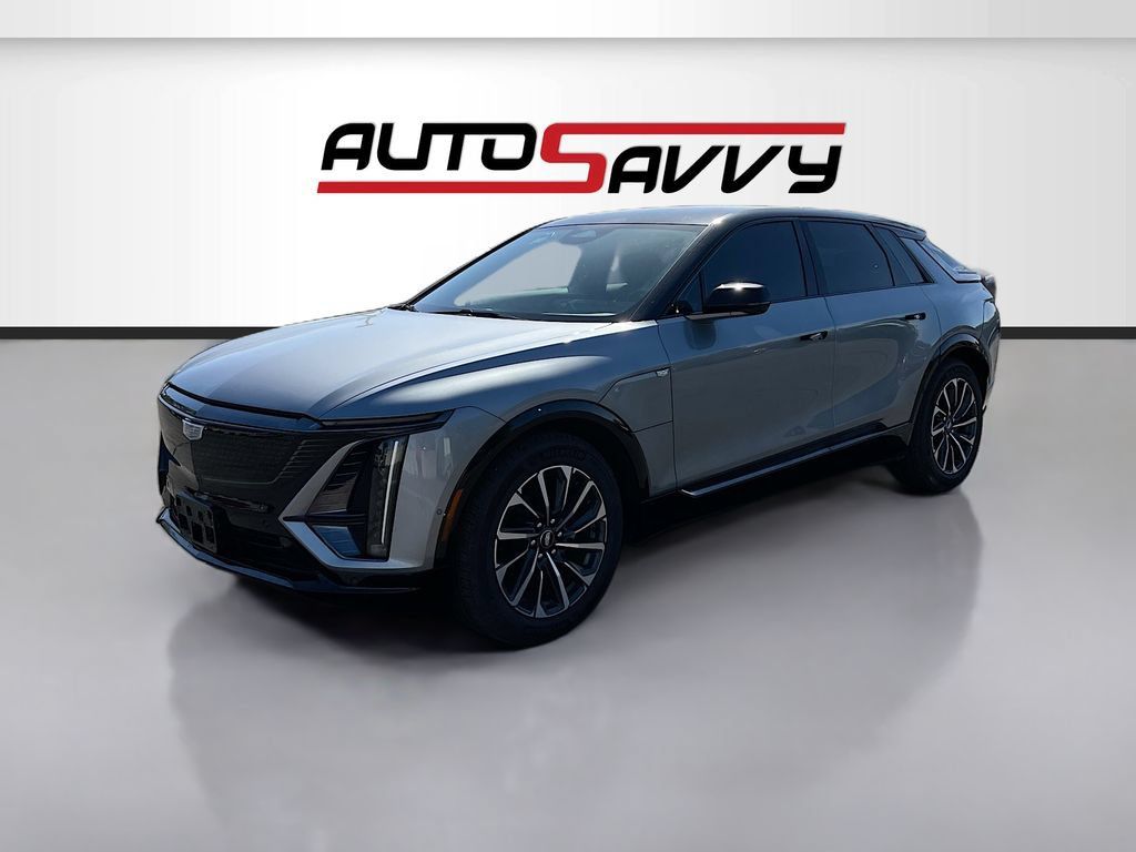 Used 2025 Cadillac Lyriq Sport RWD image 3