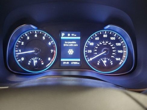 Used 2021 Hyundai Kona Night w/ Cargo Package image 17