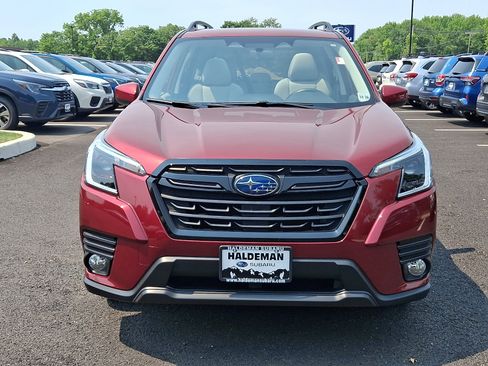 Certified 2023 Subaru Forester Premium AWD/4WD image 2