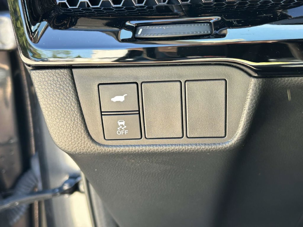 Used 2025 Honda CR-V EX-L image 17