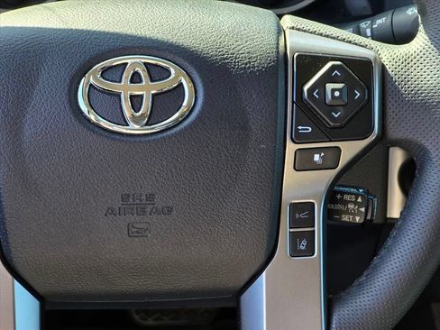Used 2023 Toyota Tacoma SR5 AWD/4WD image 16