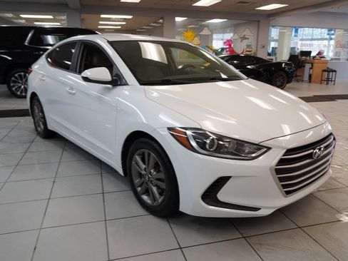 Used 2018 Hyundai Elantra SEL w/ Cargo Package image 15