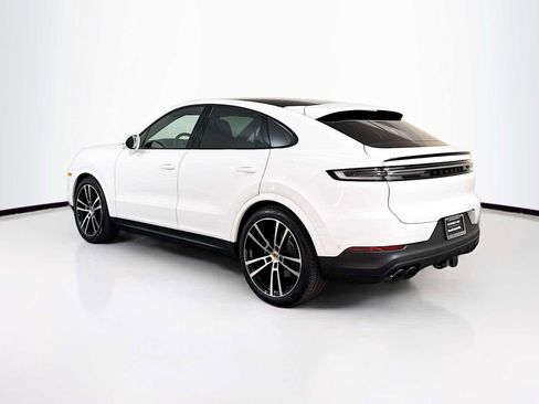 New 2026 Porsche Cayenne S image 3