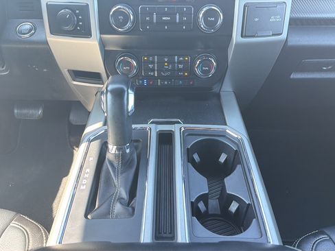 Used 2020 Ford F150 Lariat AWD/4WD image 13