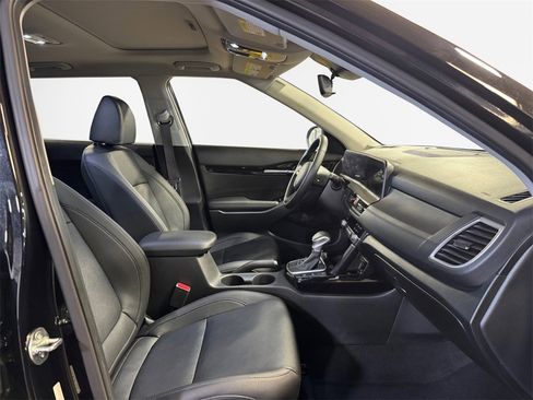 Used 2024 Kia Seltos EX image 26