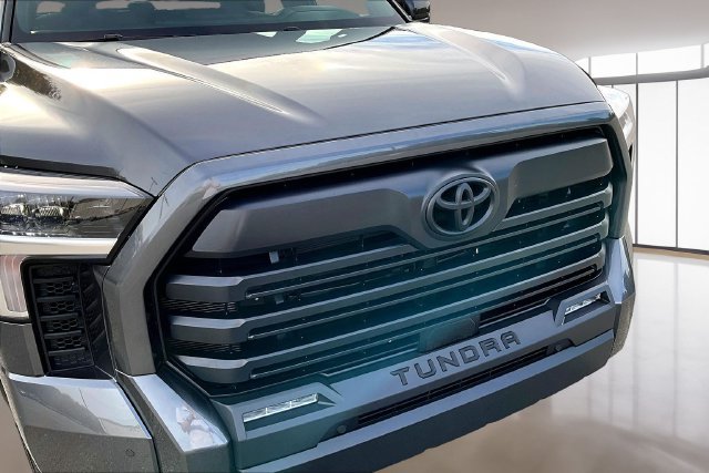Used 2026 Toyota Tundra SR5 w/ SX Package AWD/4WD image 28