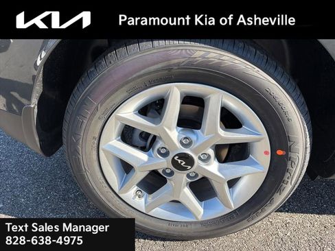 New 2025 Kia Soul LX image 30