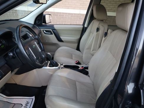 Used 2012 Land Rover LR2 HSE image 14