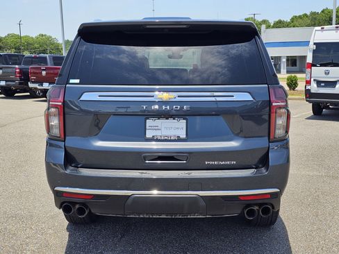 Used 2021 Chevrolet Tahoe Premier w/ Premium Package AWD/4WD image 11