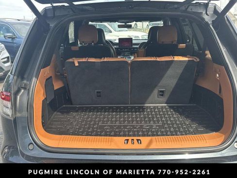 Used 2023 Lincoln Aviator Black Label w/ Class IV Trailer Tow Package AWD/4WD image 20