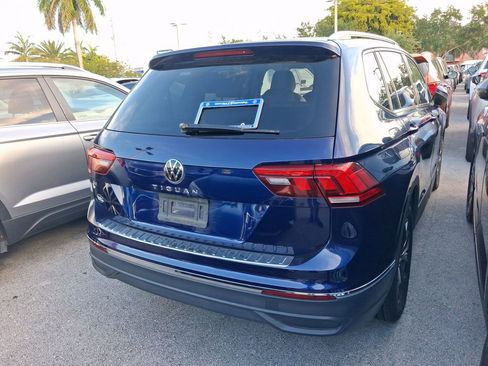 Used 2022 Volkswagen Tiguan SE image 10