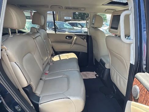 Used 2019 Nissan Armada Platinum w/ Interior Lighting Package AWD/4WD image 25