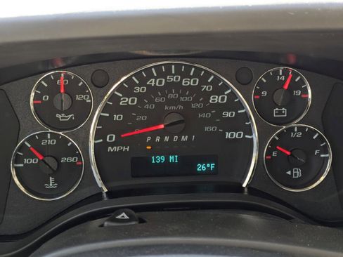 New 2025 GMC Savana 2500 Work Van w/ Chrome Appearance Package image 16