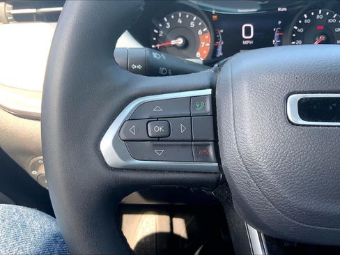Used 2025 Jeep Compass Limited AWD/4WD image 24
