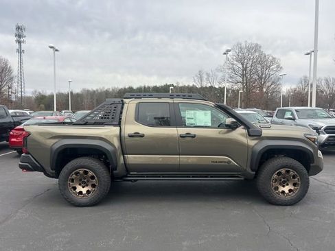 New 2025 Toyota Tacoma 4x4 Double Cab Hybrid image 4