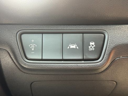 Used 2019 Kia Forte LXS FWD image 16