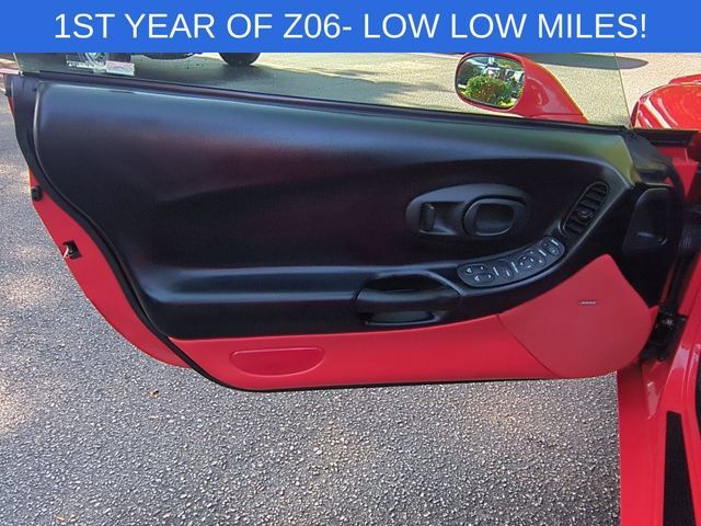 Used 2001 Chevrolet Corvette Z06 w/ Memory Pkg RWD image 12