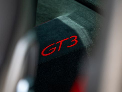 Used 2018 Porsche 911 GT3 RWD image 22