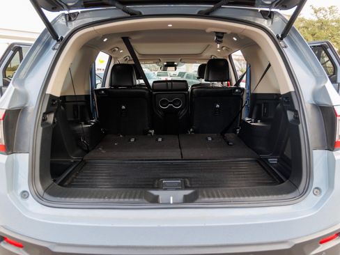 Used 2024 Honda Pilot Touring image 30