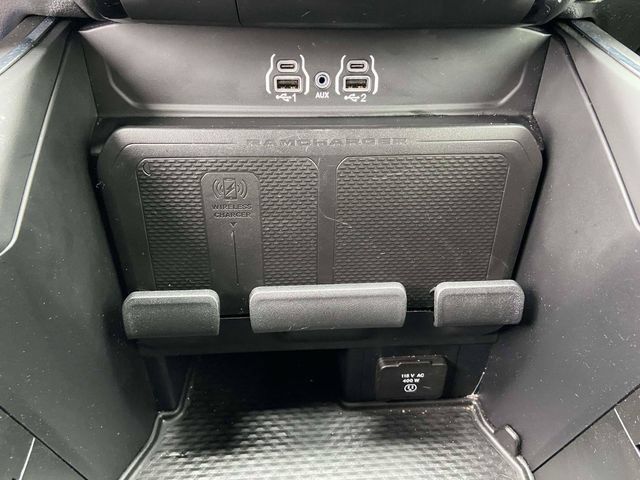 Used 2025 RAM 1500 Laramie w/ Sport Appearance Package AWD/4WD image 18