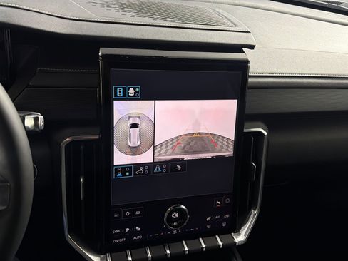 New 2026 GMC Acadia Elevation image 19