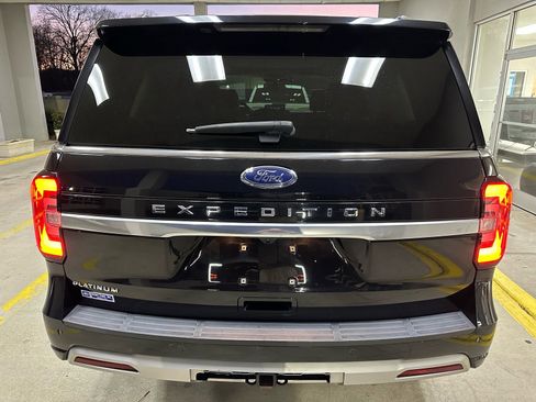 Certified 2023 Ford Expedition Platinum image 13