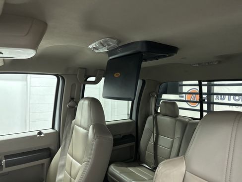 Used 2008 Ford F550 Lariat image 28