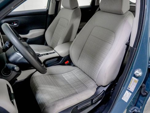 Used 2023 Honda HR-V LX image 18