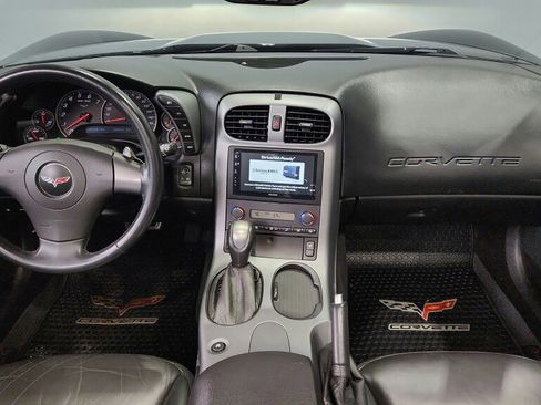 Used 2006 Chevrolet Corvette Convertible w/ Preferred Equipment Group image 21