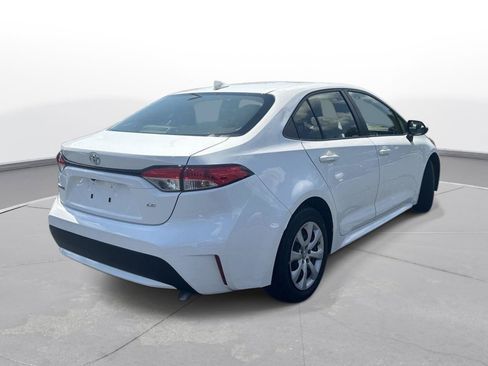 Used 2022 Toyota Corolla LE FWD image 6