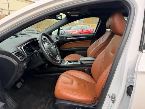 Used 2020 Ford Fusion Energi Titanium image 9