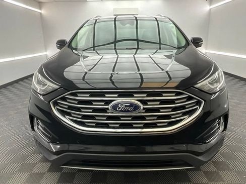 Used 2020 Ford Edge Titanium FWD image 2