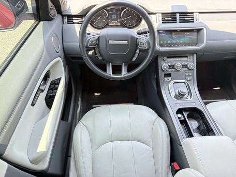 Used 2019 Land Rover Range Rover Evoque SE Premium AWD/4WD image 10