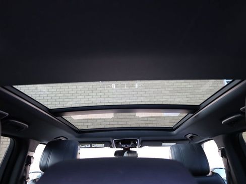 Used 2016 Land Rover Range Rover Sport HST image 12