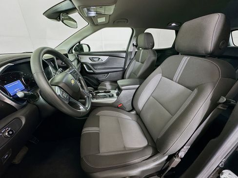 Used 2025 Chevrolet Blazer LT image 13
