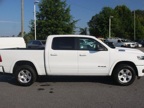 Used 2025 RAM 1500 Big Horn AWD/4WD image 8