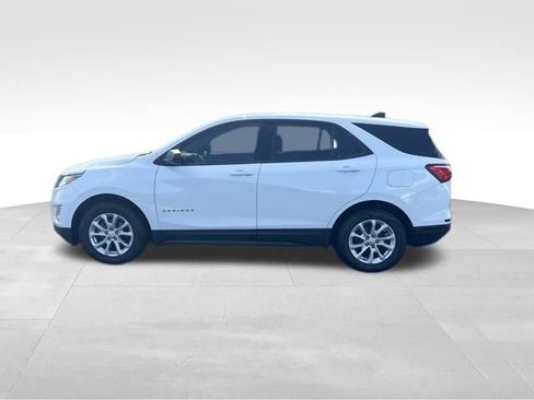 Certified 2019 Chevrolet Equinox LS w/ LS Convenience Package AWD/4WD image 9