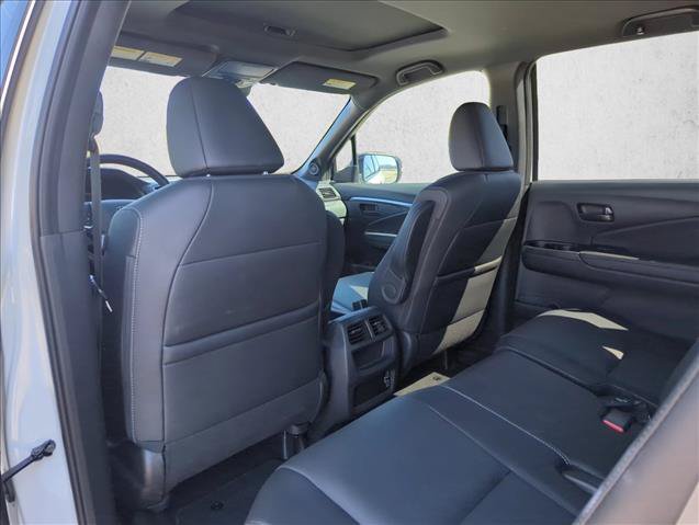 Certified 2023 Honda Passport EX-L image 15