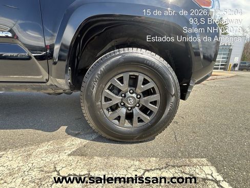 Used 2023 Toyota Tacoma SR5 w/ Technology Package image 21