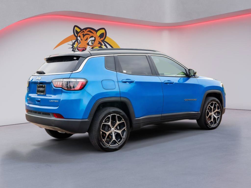 Used 2024 Jeep Compass Limited AWD/4WD image 6