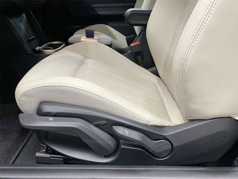 Certified 2025 MINI Cooper S image 18