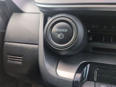 Certified 2023 Toyota Prius LE image 19