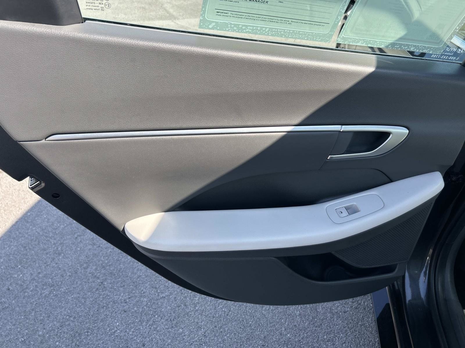 Used 2025 Hyundai Sonata SEL FWD image 23