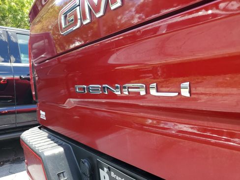 Used 2022 GMC Sierra 1500 Denali w/ Denali Premium Package AWD/4WD image 8