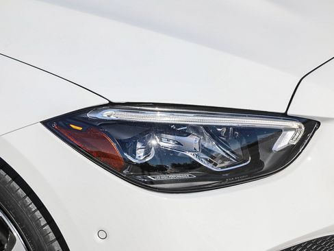 Used 2023 Mercedes-Benz C 300 Sedan image 8