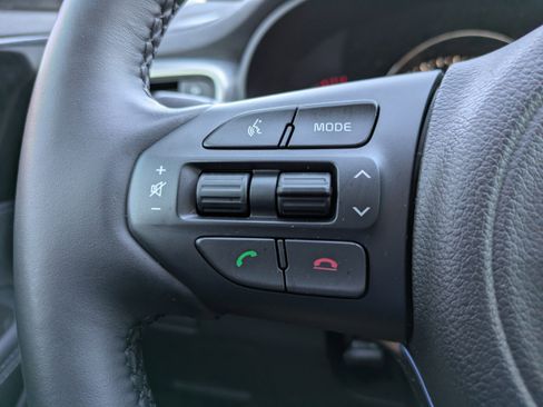 Used 2017 Kia Sorento EX image 20