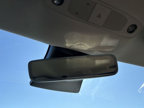 Used 2021 Tesla Model 3 Standard Range Plus image 27